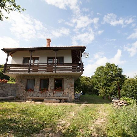 Kesta Za Gosti Cervena Yabelka Otel Vranyantsi Dış mekan fotoğraf